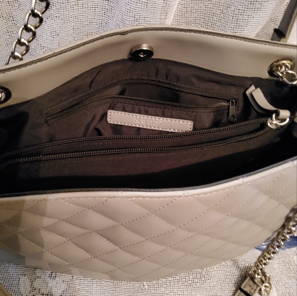 Purse - Picture 9 of 10